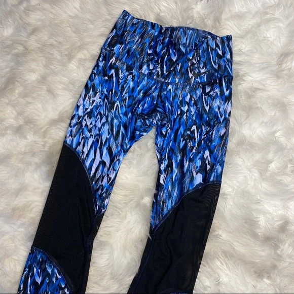 Nike Dri-Fit Leggings w/ Mesh Panels - Picture 2 of 6
